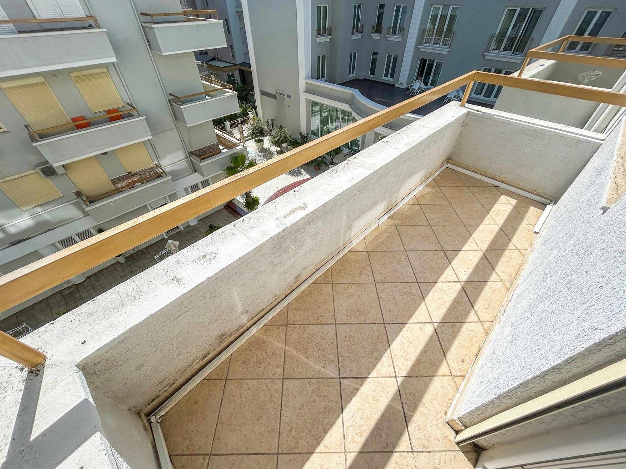 Royal 520 Lägenhet Durrës Exteriör bild